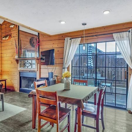 3 Bedroom Log Cabin Condo Close To Everything! Branson Exterior photo