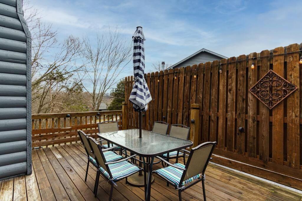 3 Bedroom Log Cabin Condo Close To Everything! Branson Exterior photo